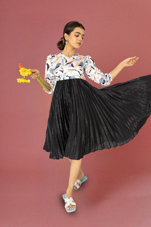 Abstract black pleated dress